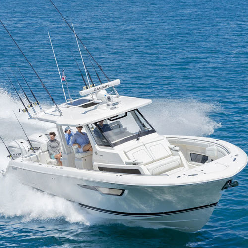 Cabinato fuoribordo - S 388 - Pursuit Boats - trimotore / open / con console centrale