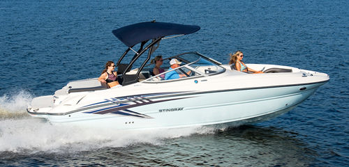 Deck boat entrobordo - 235LR - Stingray Boats - con dual console / da sci nautico / max. 12 persone