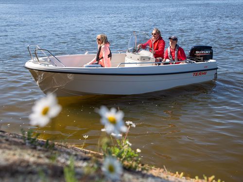 Barca open fuoribordo - 450 CC - Terhi Oy - con console centrale / da pesca sportiva / max. 7 persone