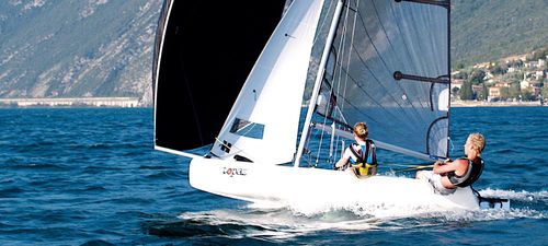 Deriva per due persone - TOPAZ Tres X - Topper - da regata / da turismo / con trapezio singolo