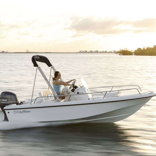 Barca open fuoribordo - 158 CS - EdgeWater Power Boats - con console centrale / max. 6 persone / con prendisole