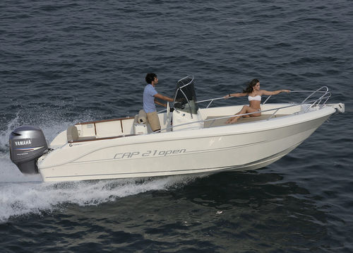 Barca open fuoribordo - CAP 21  - Capelli - con console centrale / da sci nautico / max. 7 persone