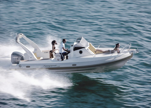 Gommone fuoribordo - TEMPEST 770 WA - Capelli - semirigido / con console centrale / open