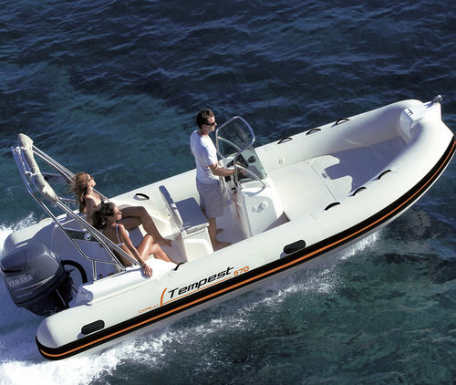 Gommone fuoribordo - TEMPEST 570 EASY  - Capelli - semirigido / con console centrale / open