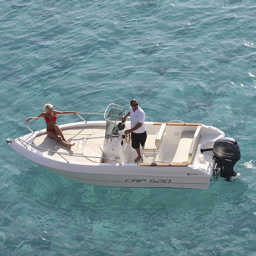 Barca open fuoribordo - CAP 520 - Capelli - con console centrale / da sci nautico / max. 6 persone