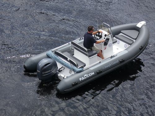 Gommone fuoribordo - 520  - Falcon Inflatables - bimotore / RHIB / con console centrale