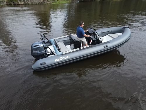 Gommone fuoribordo - 575  - Falcon Inflatables - a benzina / bimotore / RHIB