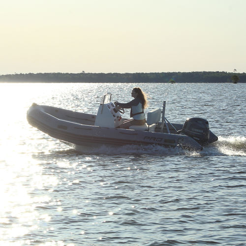 Gommone fuoribordo - PRO 500 - ZODIAC - RIB / con console centrale / open