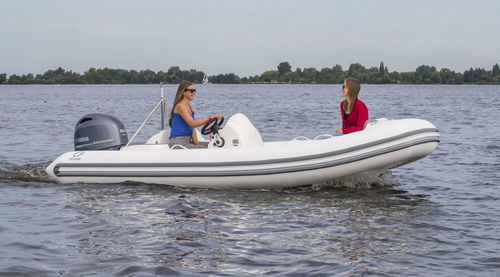 Gommone fuoribordo - YACHTLINE 490 - ZODIAC - RIB / con console laterale / open