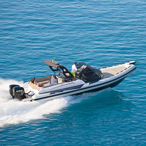 Gommone fuoribordo - CAYMAN 35.0 EXECUTIVE - Ranieri International - bimotore / semirigido / con console centrale