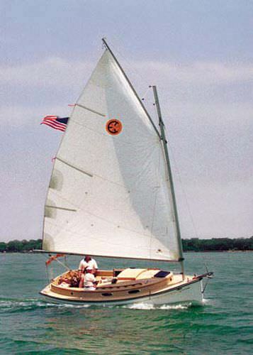 Barca a vela tradizionale - HORIZON CAT - Com-Pac Yachts - con 2 cuccette / cat boat