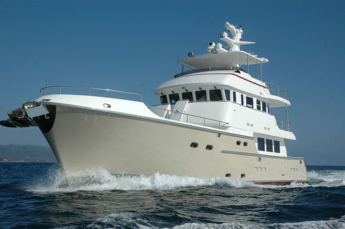 Motor-yacht offshore - 72 - Nordhavn - trawler / con cabina di pilotaggio / con scafo dislocante