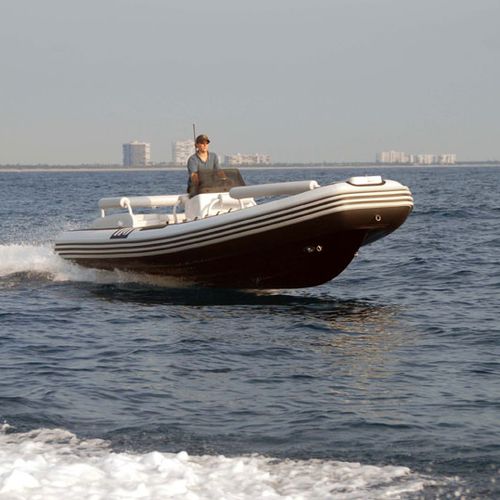 Gommone entrofuoribordo - Launch Series 600 - Novurania - diesel / semirigido / open