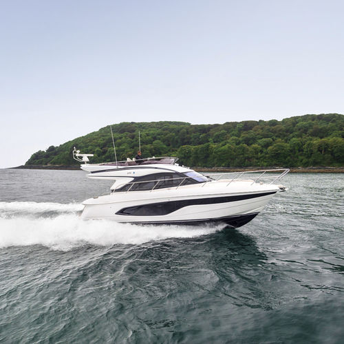 Cabinato entrobordo - F45 - Princess - bimotore / dislocante / con fly