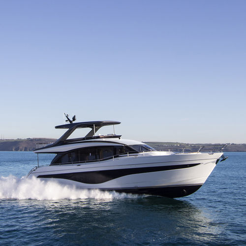 Motor-yacht da crociera - Y72 - Princess - con fly / con 4 cabine / con 8 cuccette