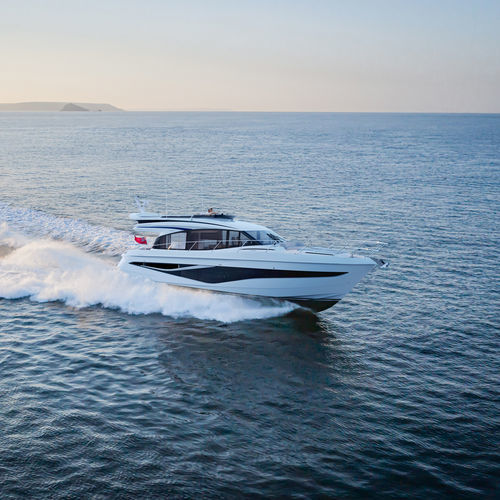 Motor-yacht da crociera - F58 - Princess - con fly / con 3 cabine / con 6 cuccette