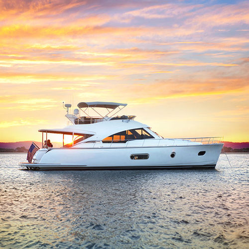 Motor-yacht da crociera - BELIZE 54 - Riviera - sportivo / offshore / tradizionale