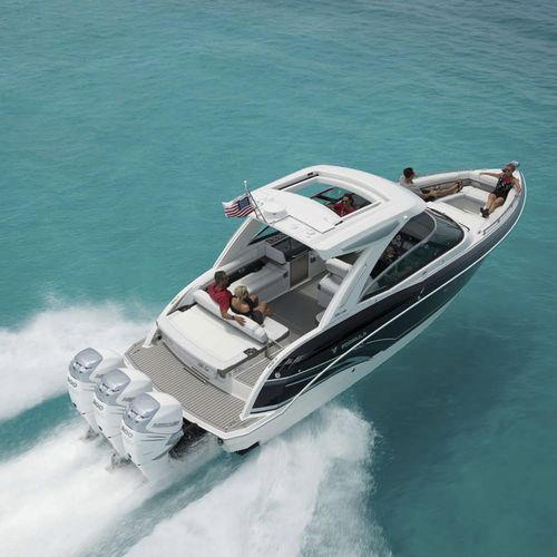 Runabout fuoribordo - 330  - Formula - entrobordo / con dual console / bow-rider