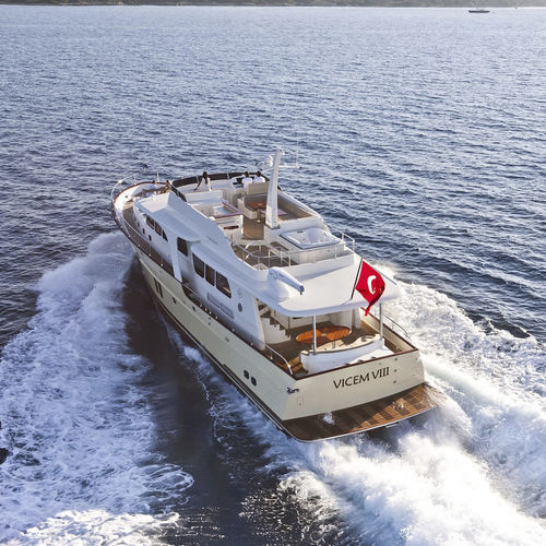 Motor-yacht da crociera - 82 - Vicem Yachts - tradizionale / lobster / con fly
