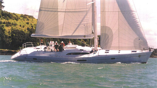 Sailing-yacht da crociera - INTRIQUE - Warwick Yacht Design - con 3 cabine / con deck saloon / con pozzetto centrale