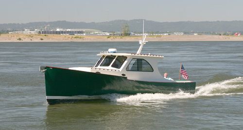 Cabinato entrobordo - M/V ESCORT - Legendary Yachts - diesel / lobster / semi-custom