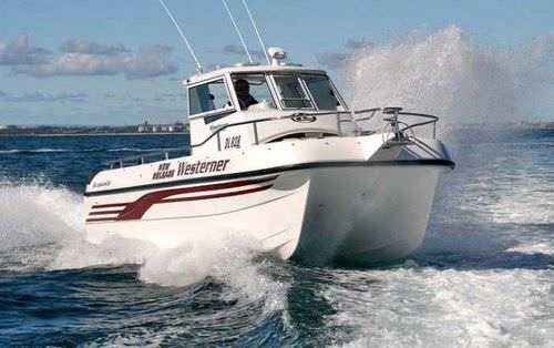 Barca da pesca e diporto catamarano - 8000 Westerner - LeisureCat - fuoribordo / bimotore / con scafo planante