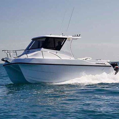 Barca da pesca e diporto catamarano - 7000 Gamefisher - LeisureCat - fuoribordo / bimotore / con scafo planante