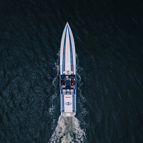 Runabout entrobordo - 42' X - Cigarette Racing Team - bimotore / con dual console / open