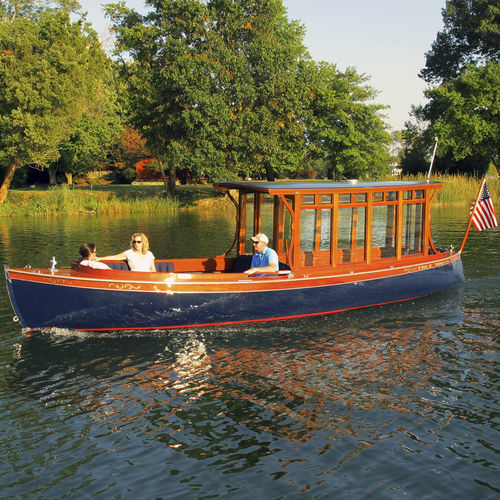 Cabin-cruiser elettrico - Telescope Launch - Budsin Electric Boats - open / da turismo / in legno