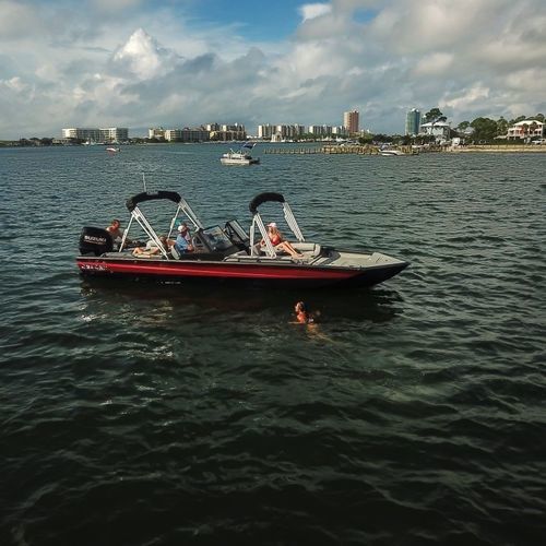 Deck boat fuoribordo - Super Lounge Easy - SeaArk Boats - open / con dual console / da sci nautico