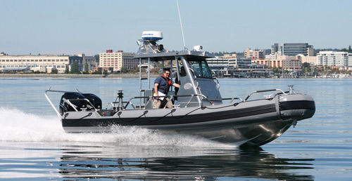 Barca professionale patrol boat - SAFE 25 - Safe Boats - fuoribordo / in alluminio / gommone semirigido