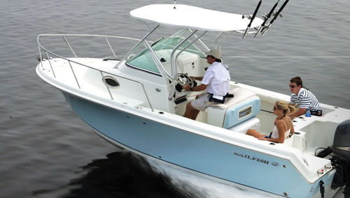 Walkaround fuoribordo - 220 WAC - Sailfish - con console centrale / da pesca sportiva / max. 8 persone