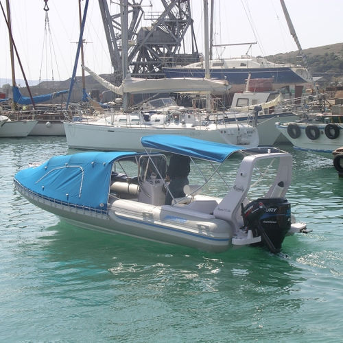 Gommone fuoribordo - 600 FAMILY - Mostro - semirigido / con console centrale / max. 8 persone