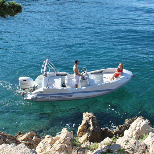 Gommone fuoribordo - 57 Well-Deck  - Zar Formenti - semirigido / open / con console laterale