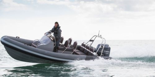 Gommone fuoribordo - A 600 - Ribeye - RIB / con console centrale / offshore