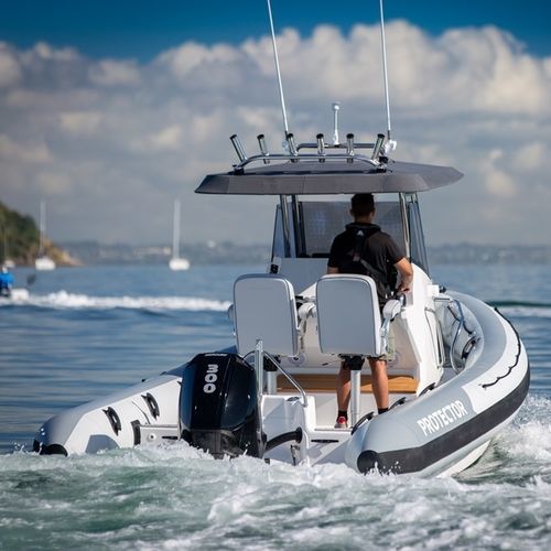 Gommone fuoribordo - 250 CHASE - Protector - semirigido / con console centrale / open