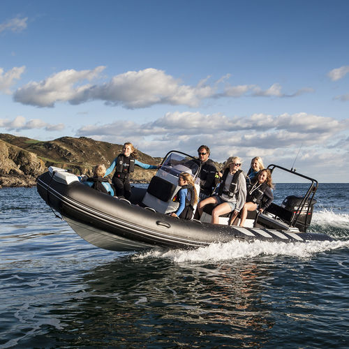 Gommone fuoribordo - NAVIGATOR 610 - Brig - semirigido / con console laterale / con console jockey