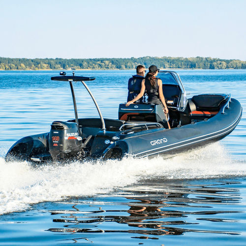 Gommone fuoribordo - G650 - GRAND Inflatable Boats - semirigido / open / con console centrale