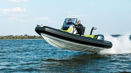 Gommone fuoribordo - D600 ACTIVE - GRAND Inflatable Boats - con scafo rigido / open / con console centrale
