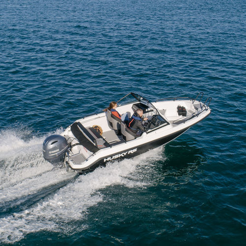Runabout fuoribordo - HUSKY R5 - Finnmaster Boats Oy - con dual console / bow-rider / open