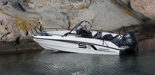 Barca open fuoribordo - S6 - Finnmaster Boats Oy - con console centrale / in alluminio / max. 7 persone