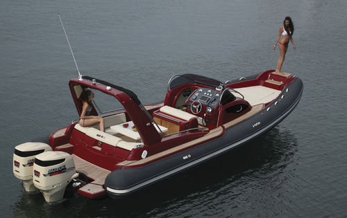 Gommone fuoribordo - E-MOTION 29 - Mar.co - bimotore / RIB / con console centrale