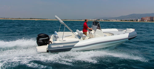 Gommone entrobordo - 790 - Marlin - semirigido / con console centrale / max. 12 persone