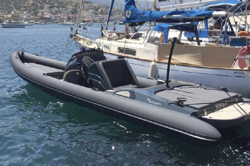 Gommone entrobordo - Serket 98i - Scorpion RIBS - semirigido / con console centrale / con prendisole