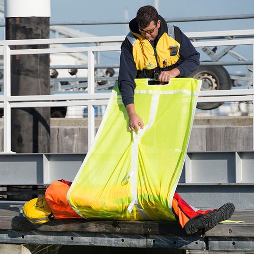 Sistema di recupero di uomo a mare per barca - HypoHoist & RibHoist - Seasafe Systems Ltd