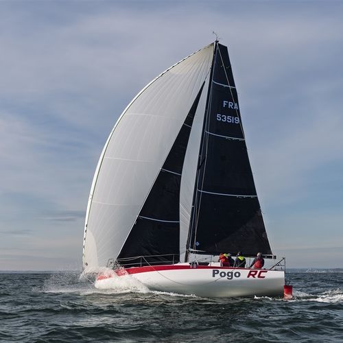 Barca a vela da regata e crociera - Pogo RC - POGO STRUCTURES - da regata / con 3 cabine / con 6 cuccette
