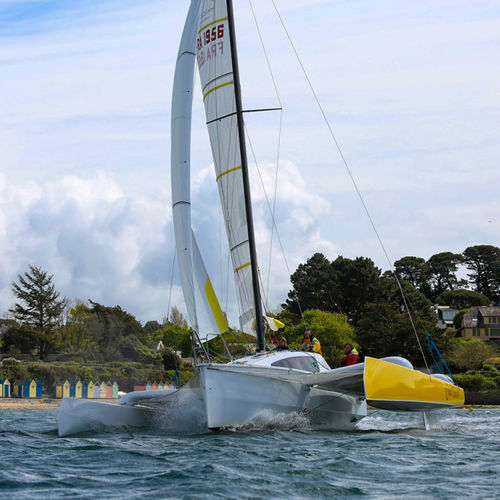 Trimarano - 30 - Tricat - da crociera / da regata / con 2 cabine