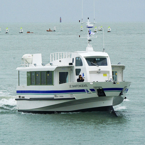 Barca per trasporto passeggeri - LE SAINTONGEAIS - Chantier Naval Delavergne - entrobordo / in alluminio / con scafo rigido