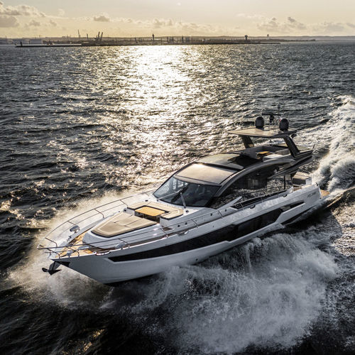 Motor-yacht da crociera - 700 SKYDECK - Galeon - con fly / con 4 cabine
