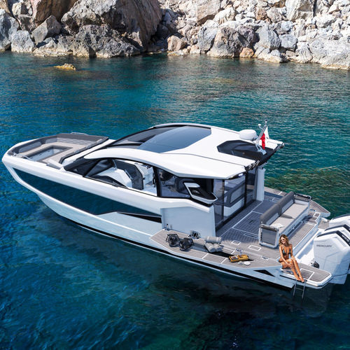 Cabinato fuoribordo - 435 GTO - Galeon - quadrimotore / con cabina di pilotaggio / da escursione
